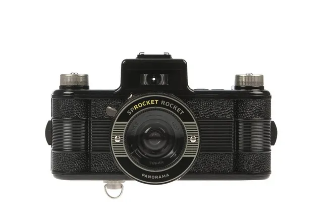 lomography-sprocket-rocket-panoramakamera-35mm image 1