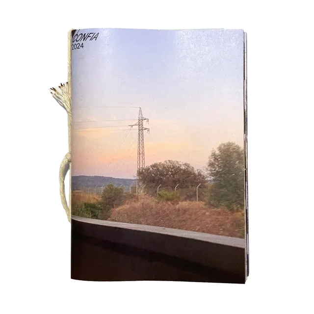 confia-2024-k1wy-owetowoe-fotobuch-fanzine image 1