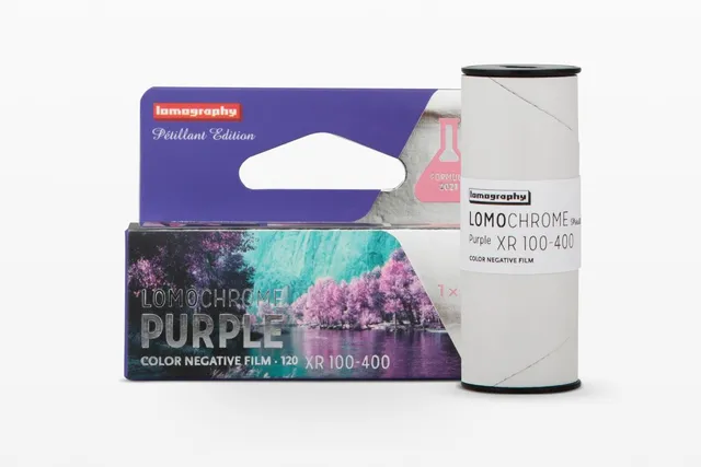 lomography-lomochrome-purple-p-tillant-120-farbfilm-100-400 image 1
