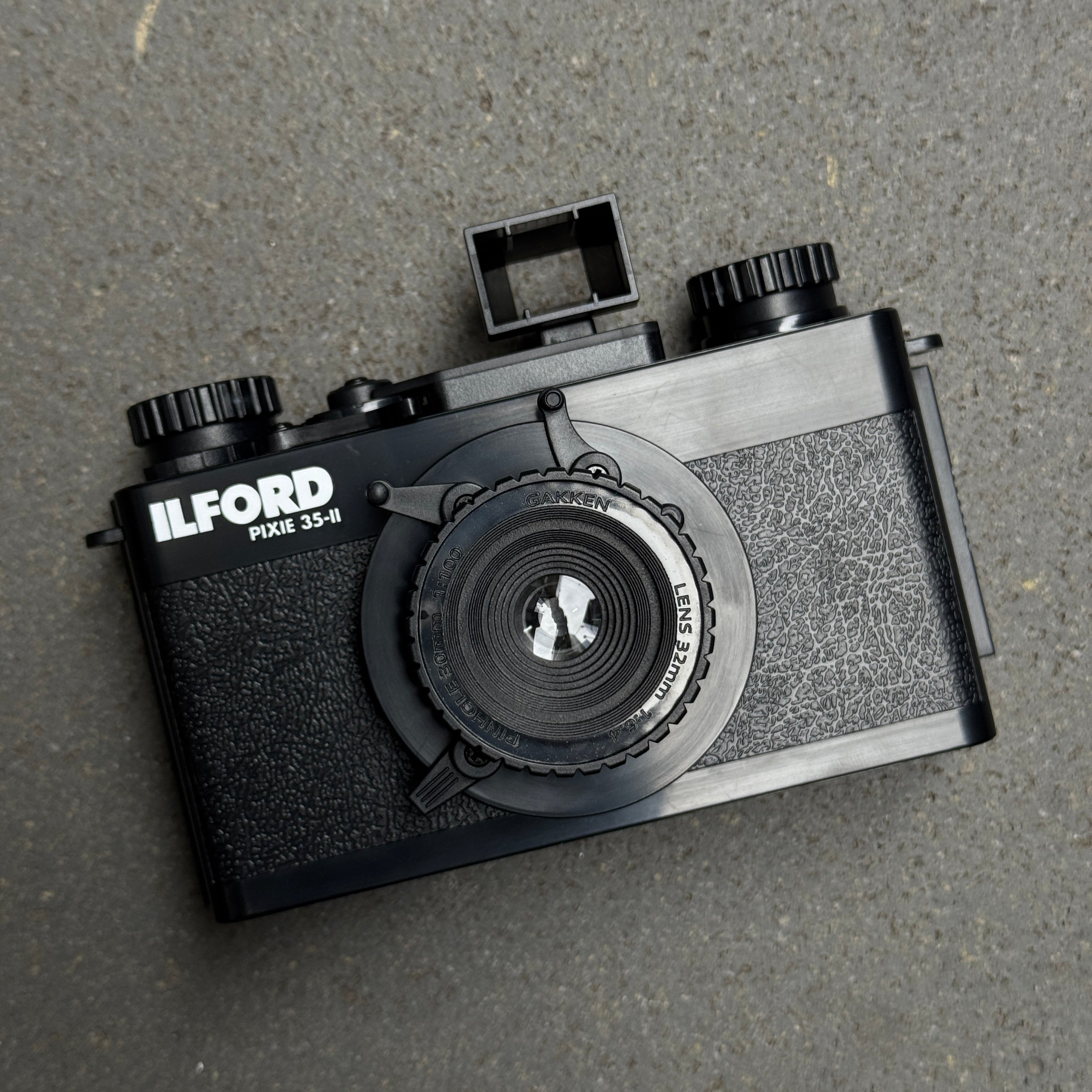 ilford-pixie-35-ii-filmkamera-35mm-halbformat-pinhole image 2