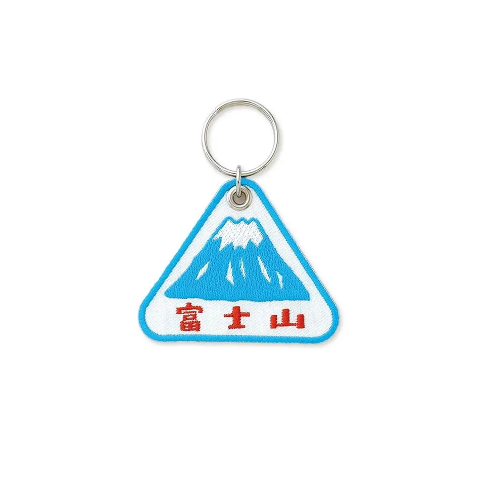 dubblefilm-stitch-work-manekineko-schl-sselanh-nger-bestickt image 1