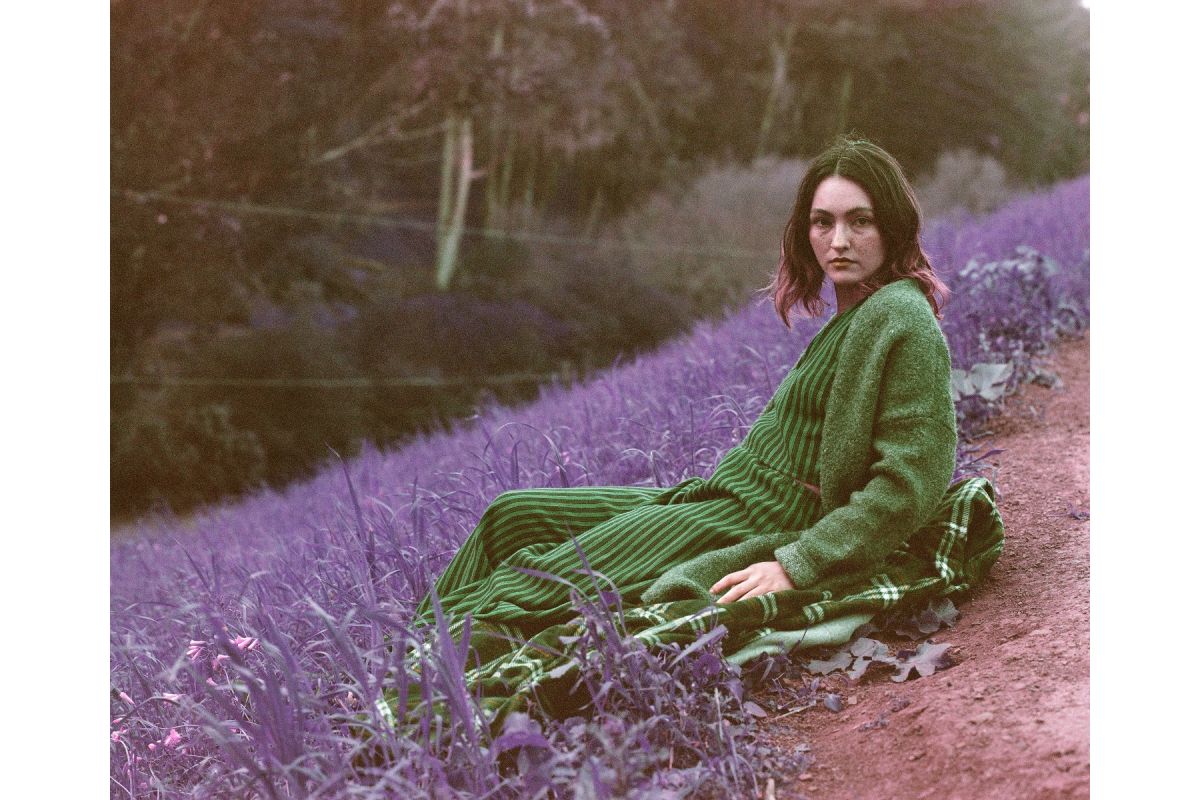 lomography-lomochrome-purple-p-tillant-120-farbfilm-100-400 image 4