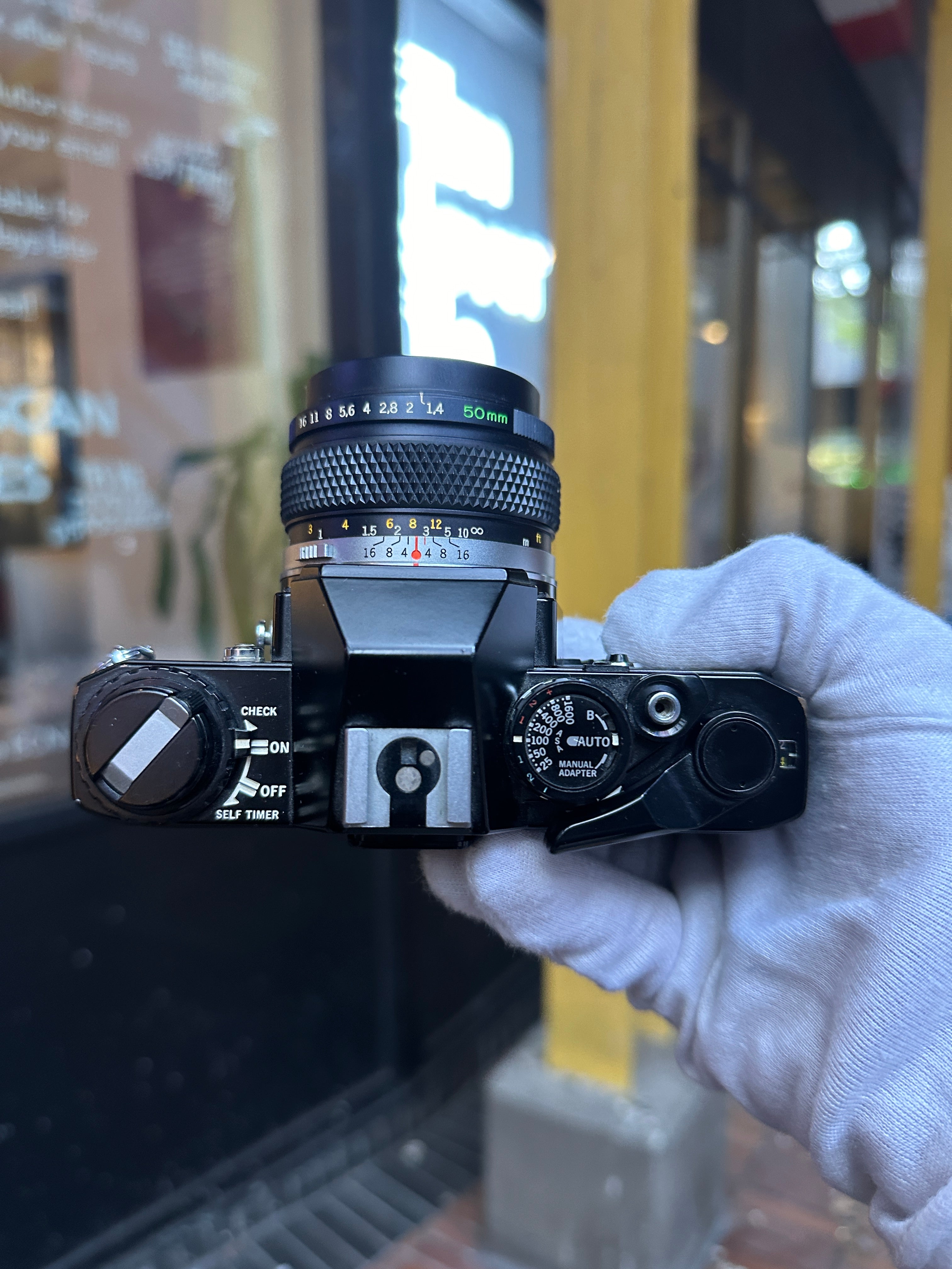 olympus-om-10-spiegelreflexkamera-mit-zuiko-50mm-f-1-8-kit image 4