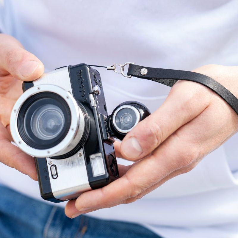 lomography-leder-handschlaufe-kameragurt-schwarz-16-cm image 3