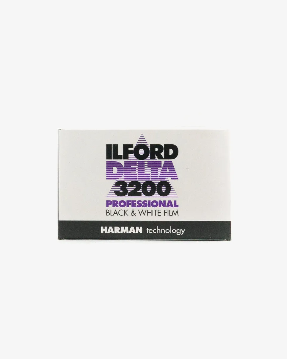 ilford-delta-3200-schwarzweissfilm-35mm-36er-low-light image 1