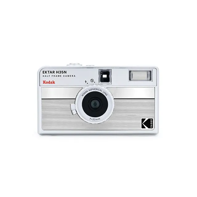 kodak-ektar-h35n-analogkamera-schwarz-halbformat-sterneffekt image 1