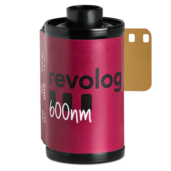 revolog-600nm-effektfilm-35mm-200-iso-36-bilder-rotstich image 1