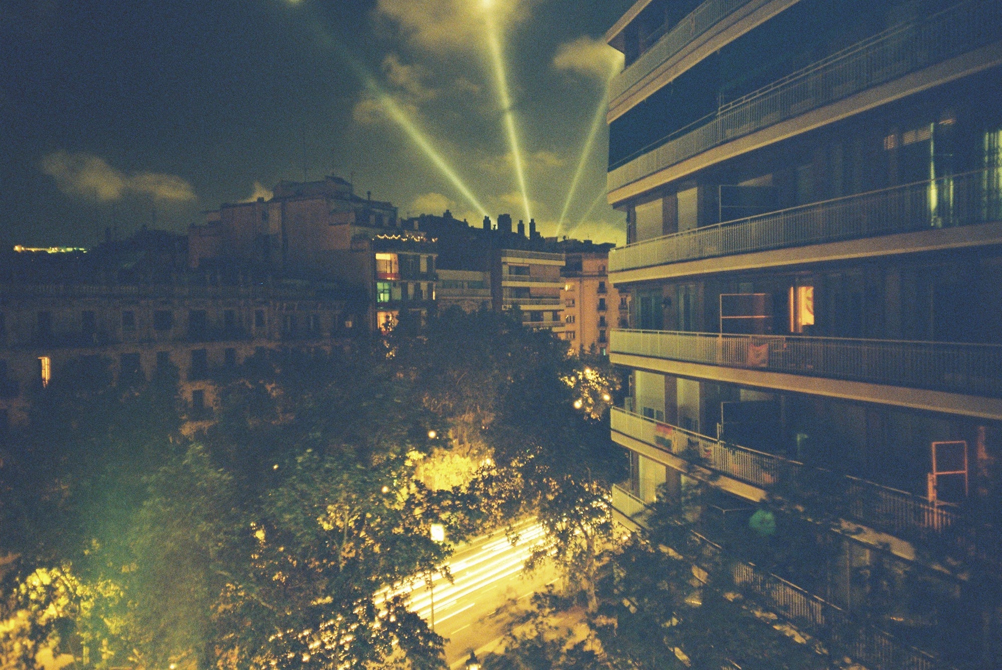 dubblefilm-apollo-35mm-farbfilm-36er-blau-gelb image 6