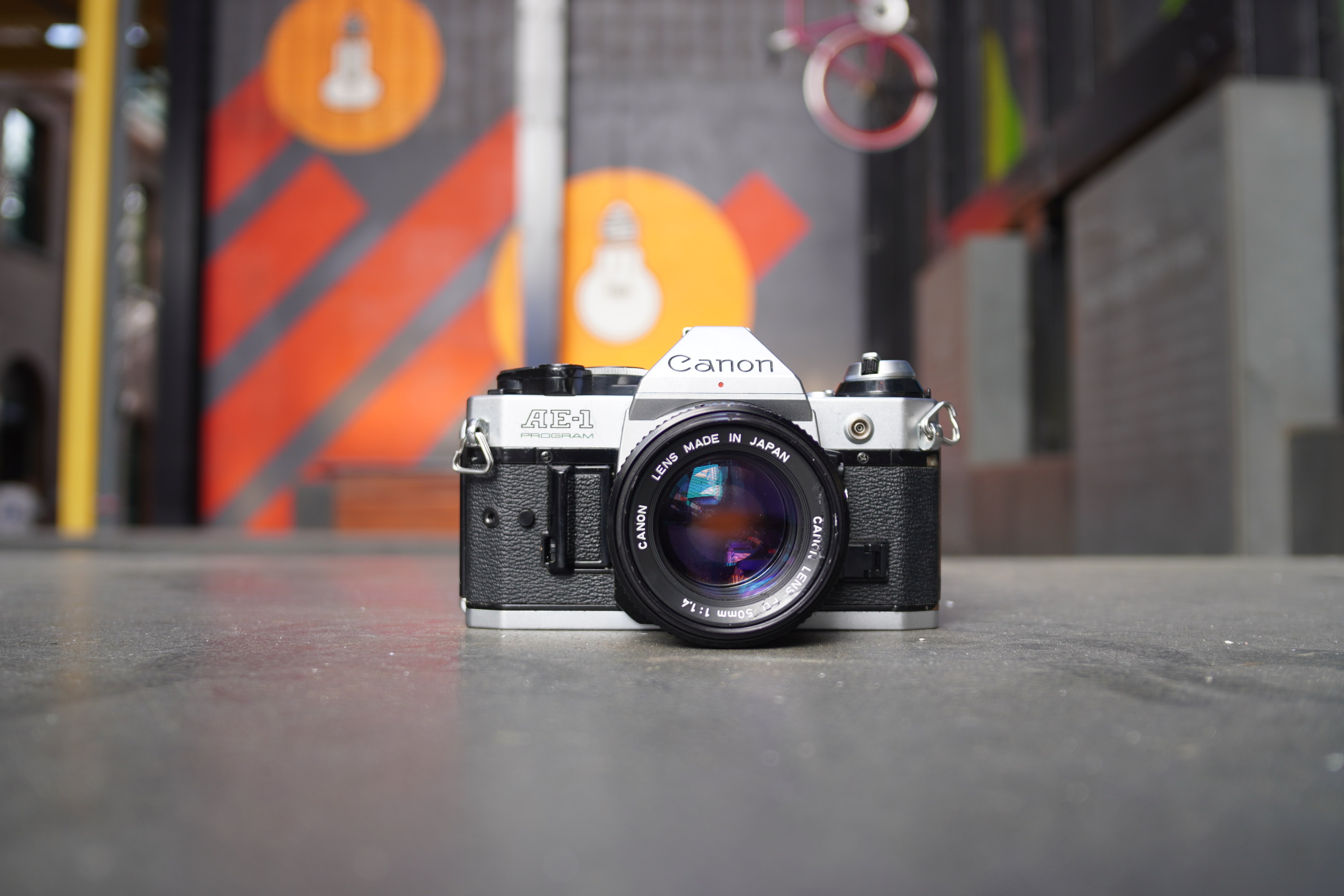 canon-ae-1-program-spiegelreflexkamera-mit-fd-50mm-f-1-4-2 image 1