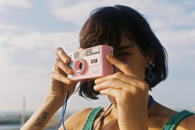 dubblefilm-show-analogkamera-35mm-pink-wiederverwendbar-blitz image 1