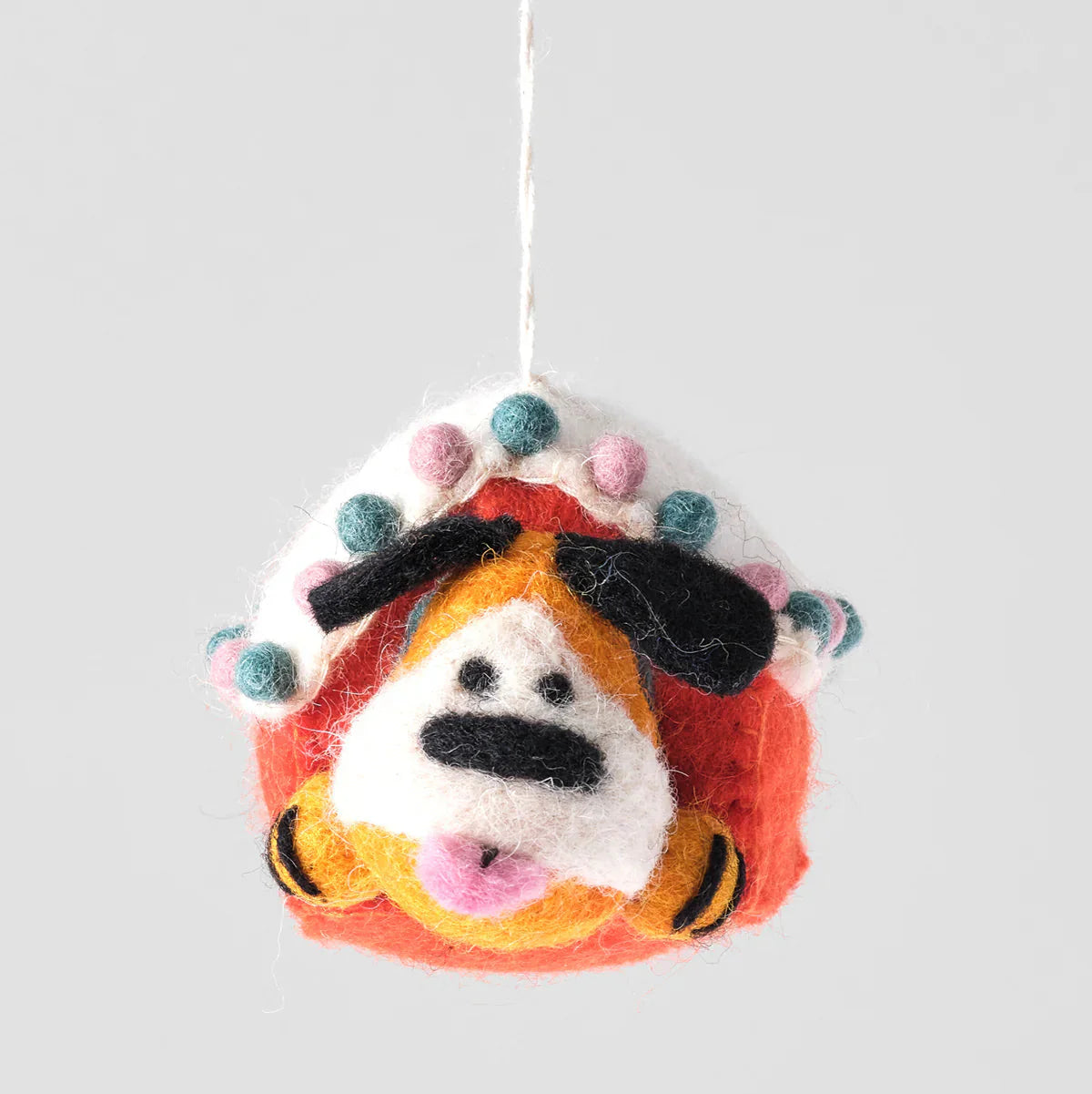 dubblefilm-roger-dog-house-filz-ornament-hundeh-tte image 2