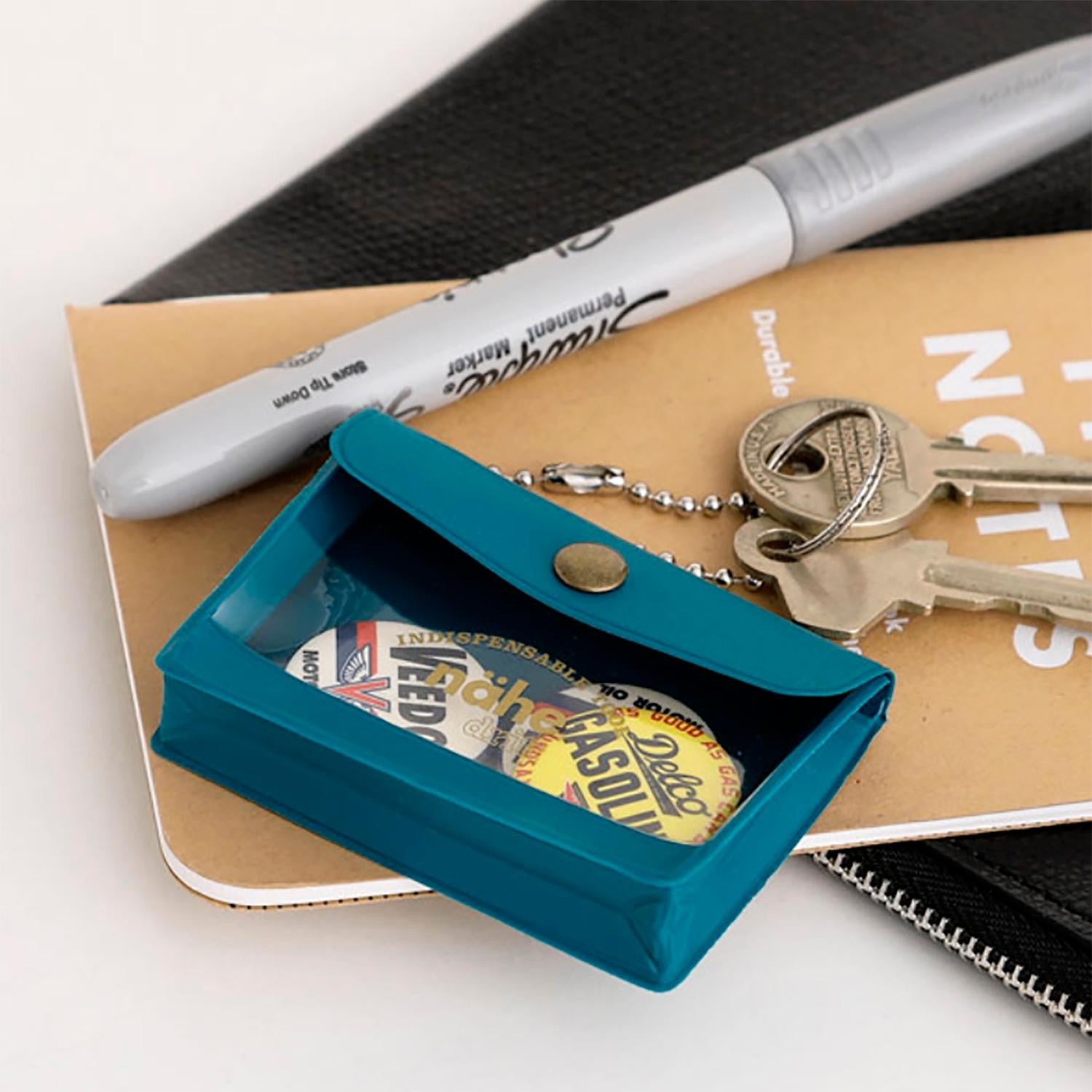 hightide-n-he-mini-etui-pvc-m-ppchen-grau-transparent image 5