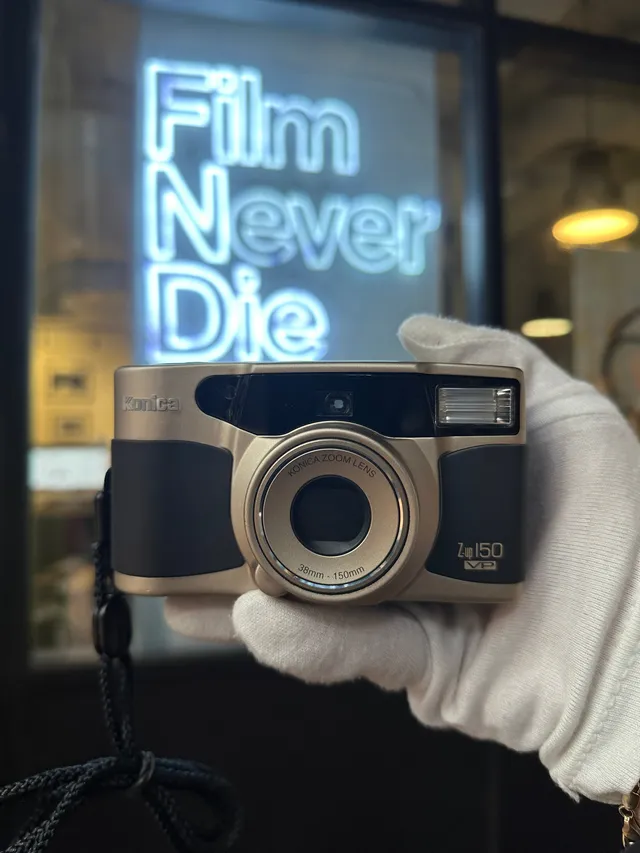 konica-z-up-150-vp-35mm-kompaktkamera-analog image 1