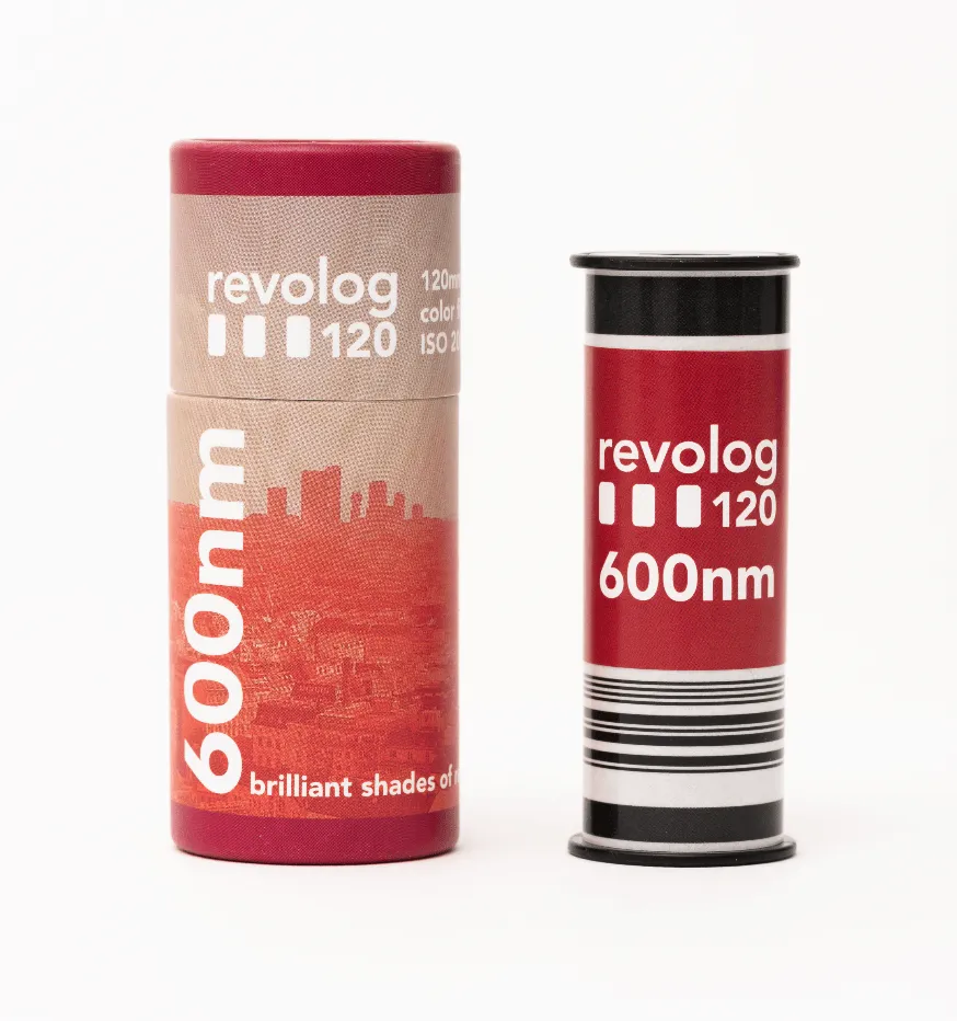 revolog-600nm-120-farbfilm-mittelformat-rot-t-nung image 1