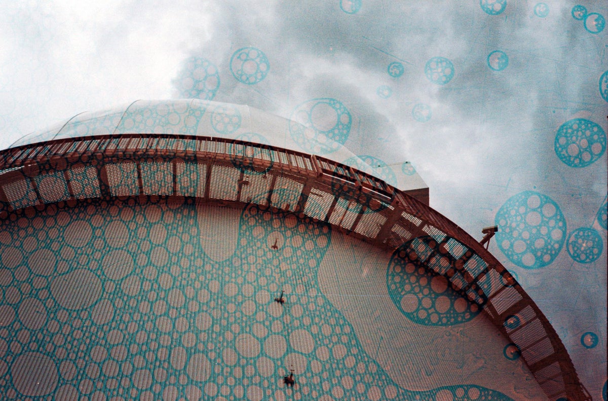 revolog-texture-35mm-farbfilm-36-aufn-200-iso-blasen-effekt image 2