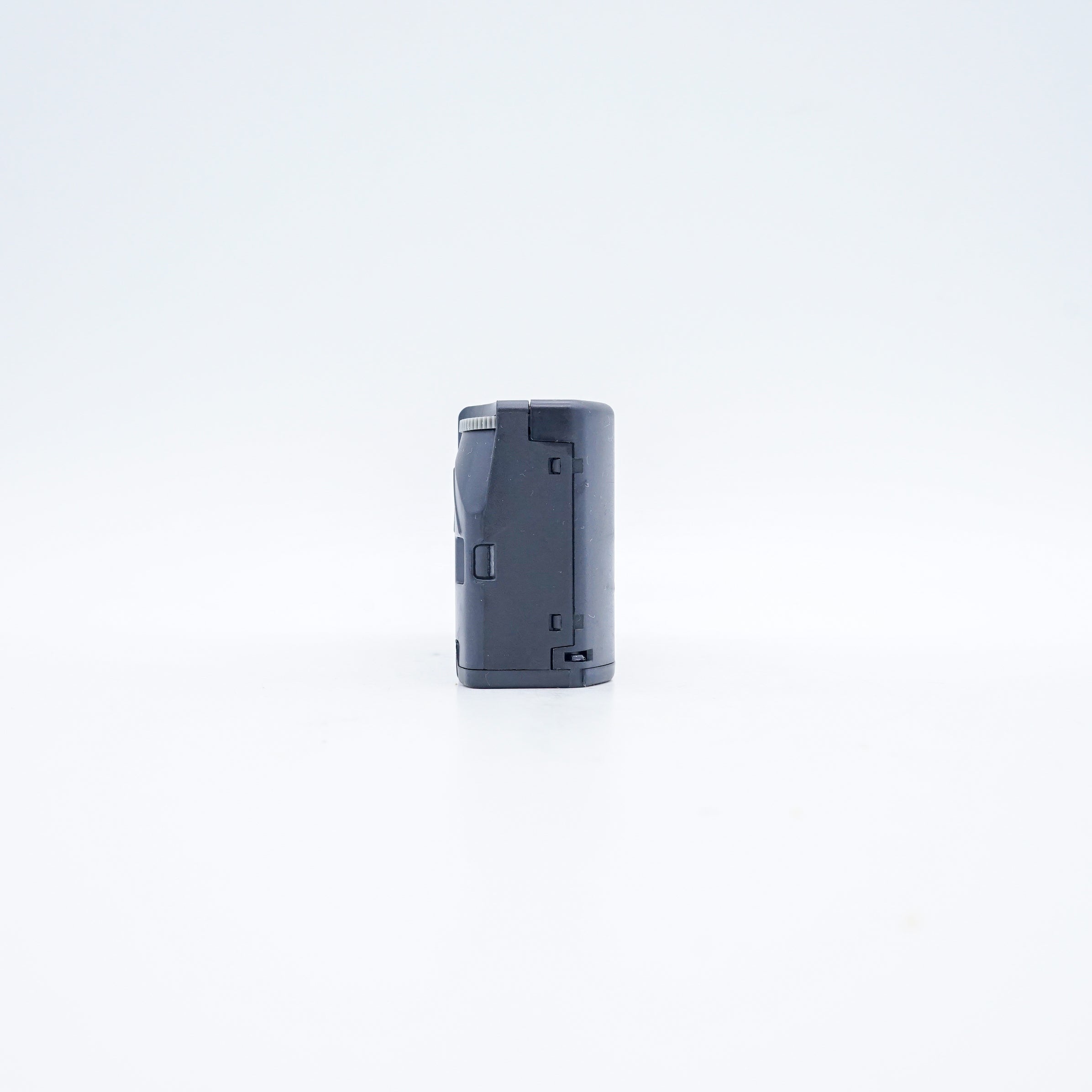 film-never-die-einwegkamera-35mm-schwarz-27-bilder-mit-blitz image 6