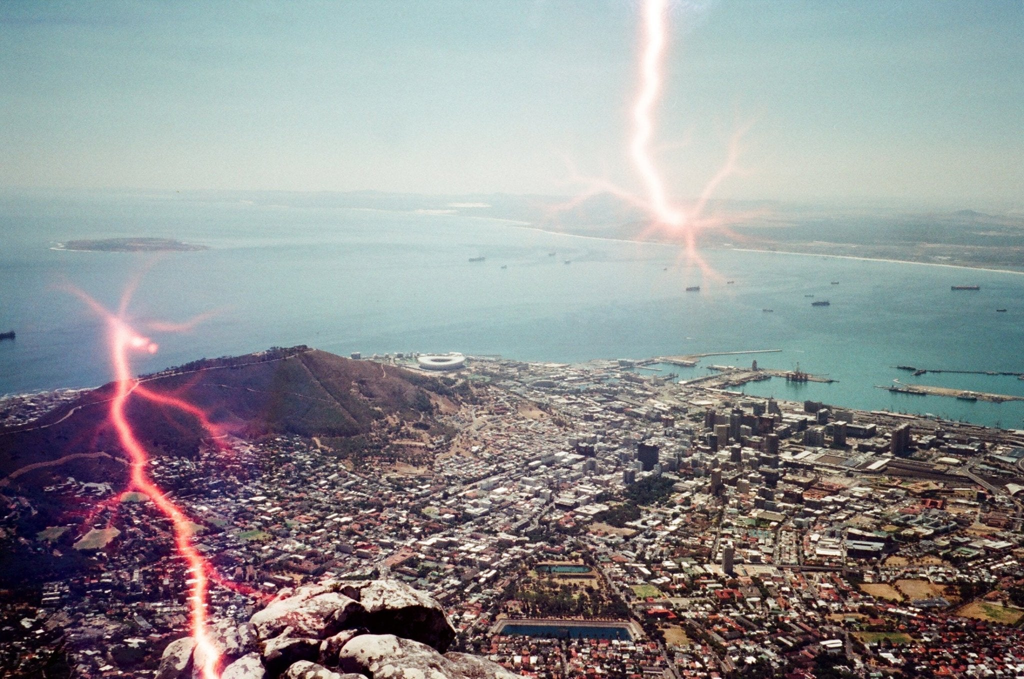 revolog-tesla-ii-35mm-farbfilm-36-bilder-iso-200-blitz image 4