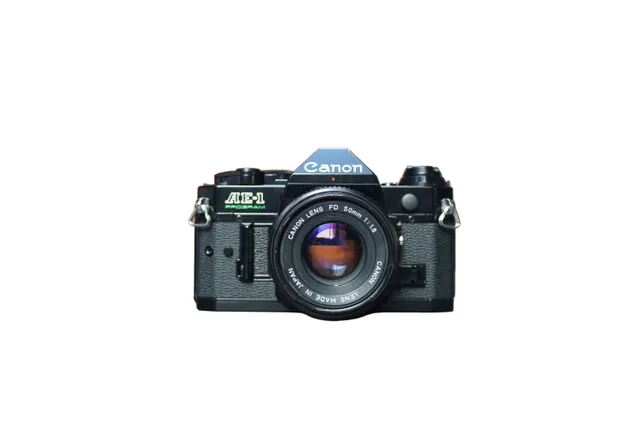 canon-ae-1-program-spiegelreflexkamera-fd-50mm-1-8 image 1