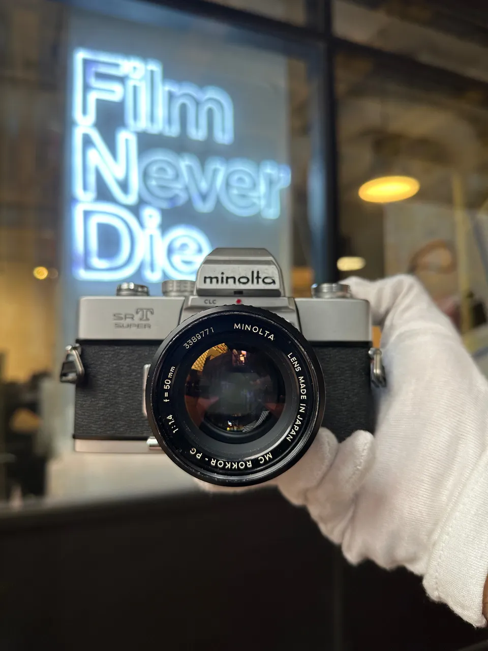 minolta-srt-super-spiegelreflexkamera-50mm-f-1-4-mc-rokkor image 1