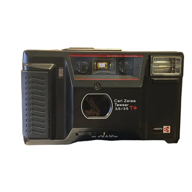 yashica-t-af-d-kompaktkamera-35mm-mit-tessar-3-5 image 1