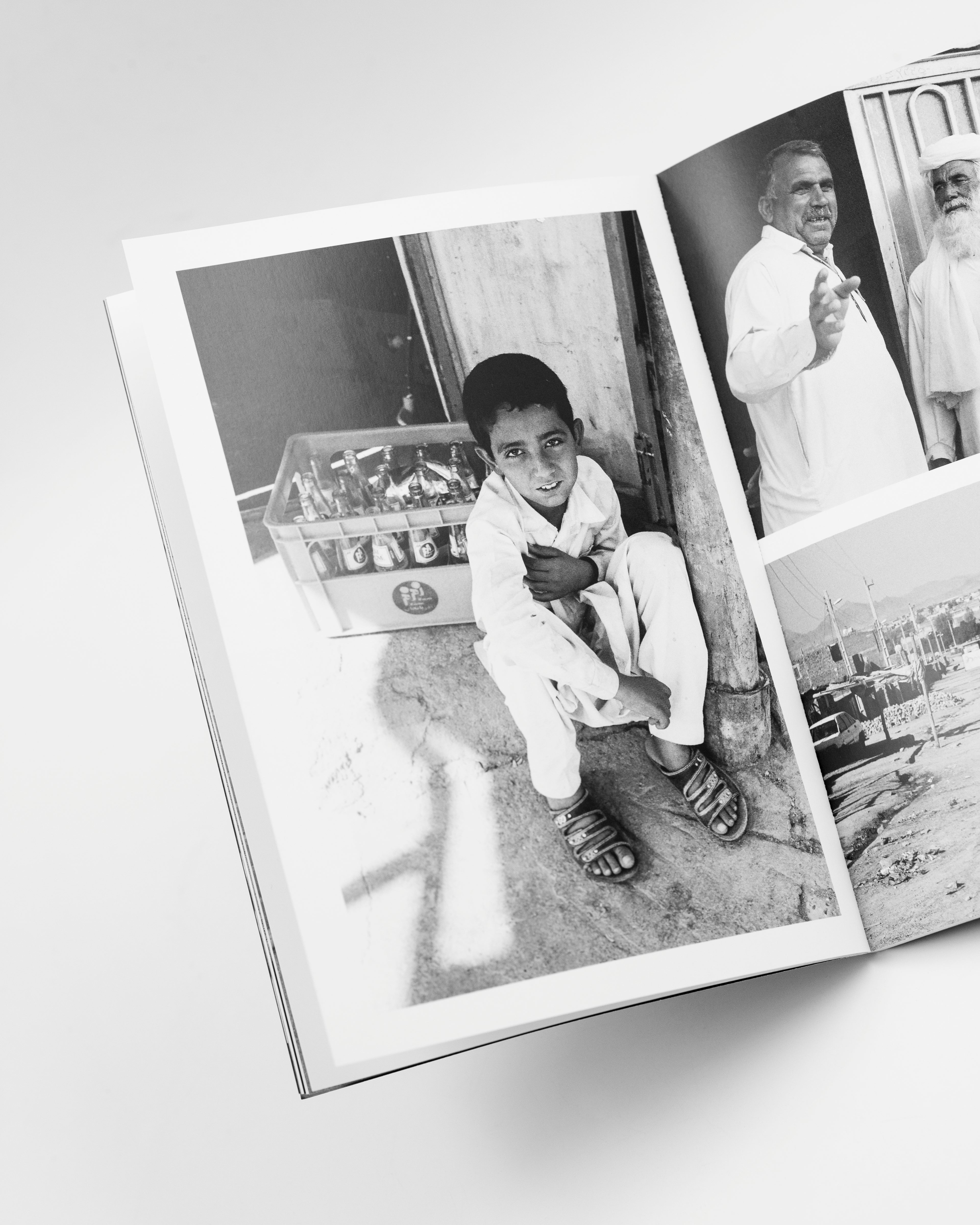 analogue-iran-ali-mc-2022-fotobuch-analogfotografie image 4