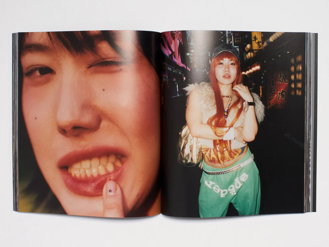 dubblefilm-technophoria-fotobuch-felicity-ingram-rave-220s image 2
