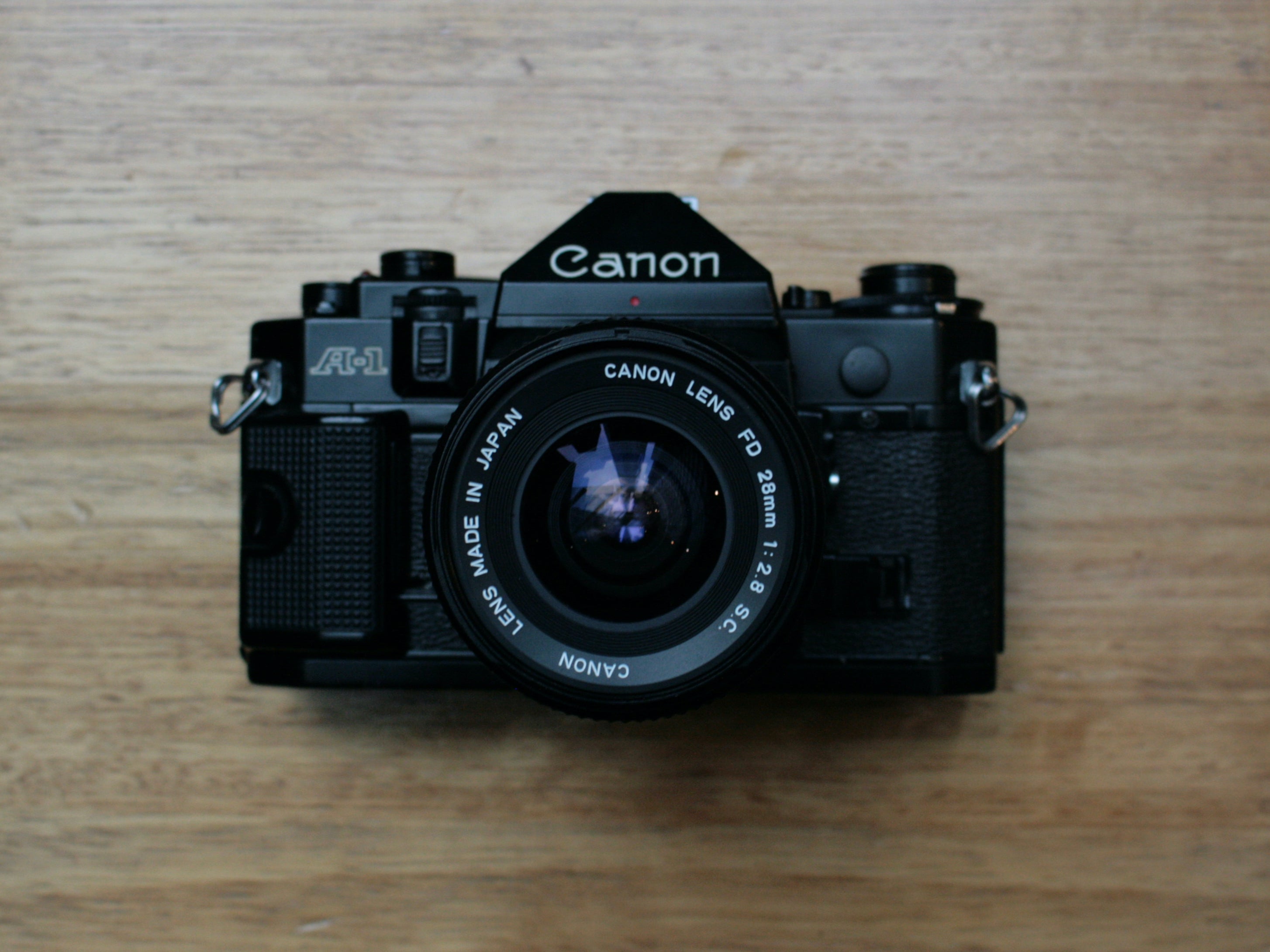 canon-a-1-spiegelreflexkamera-35mm-mit-fd-28mm-f-2-8 image 1