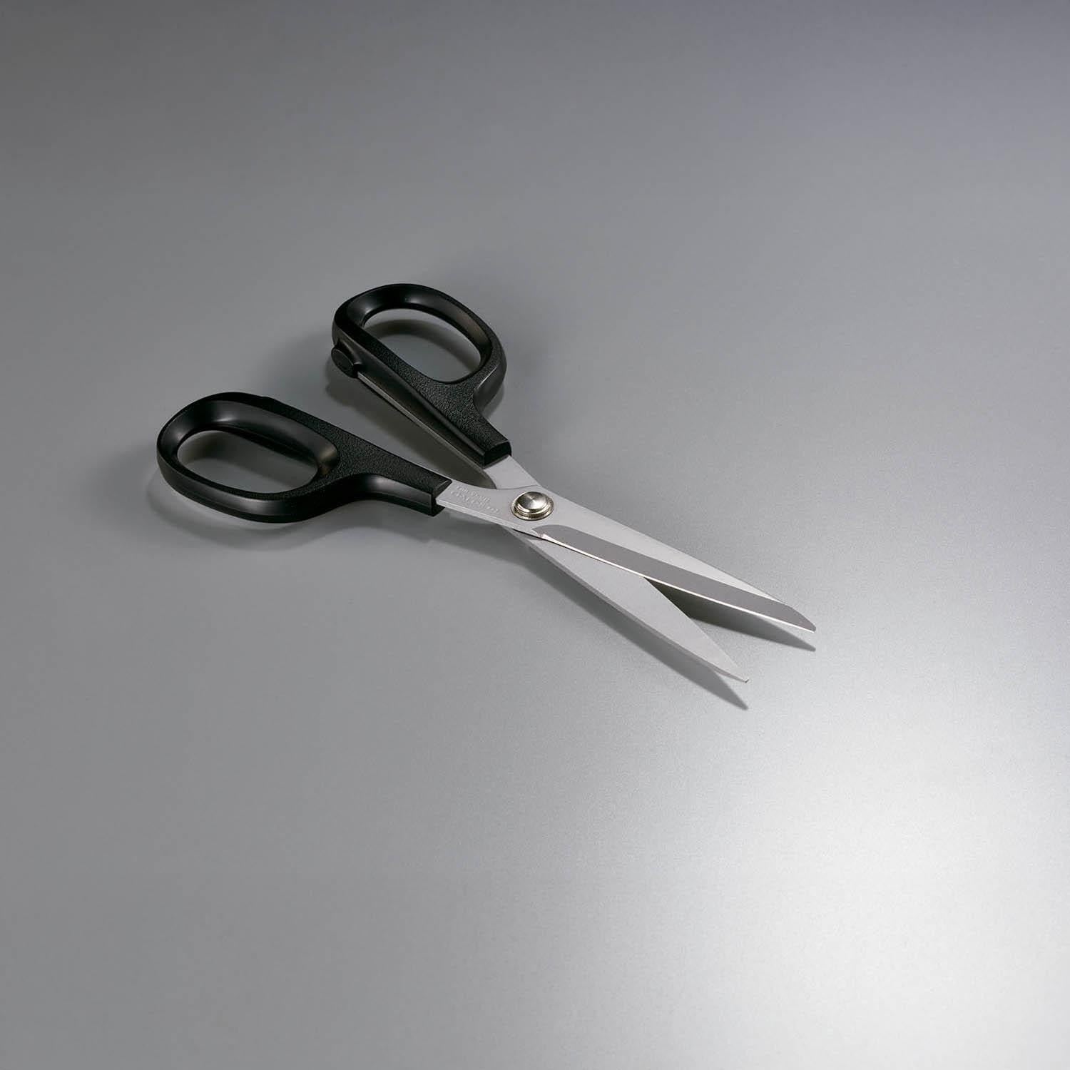 kokuyo-hasa-003-premium-schere-schwarz-70-mm-klinge image 3