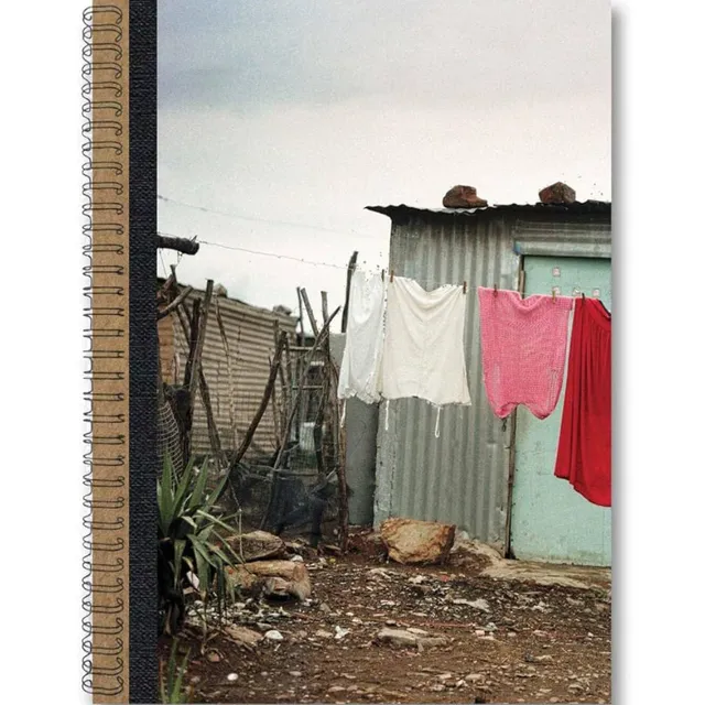 dubblefilm-i-carry-her-photo-with-me-fotobuch-sobekwa image 1