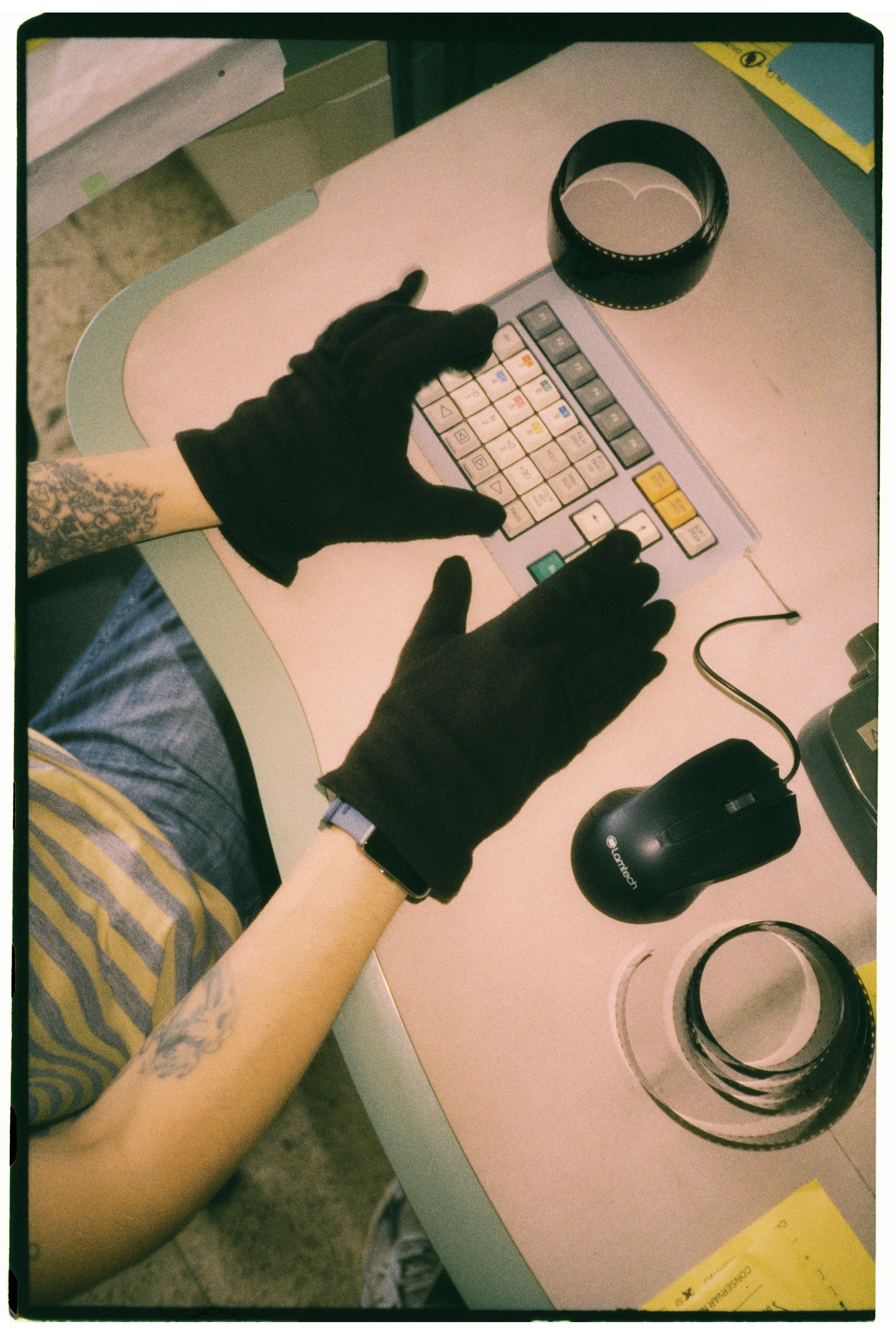 harman-phoenix-ii-farbfilm-200-iso-135-36-c41 image 2