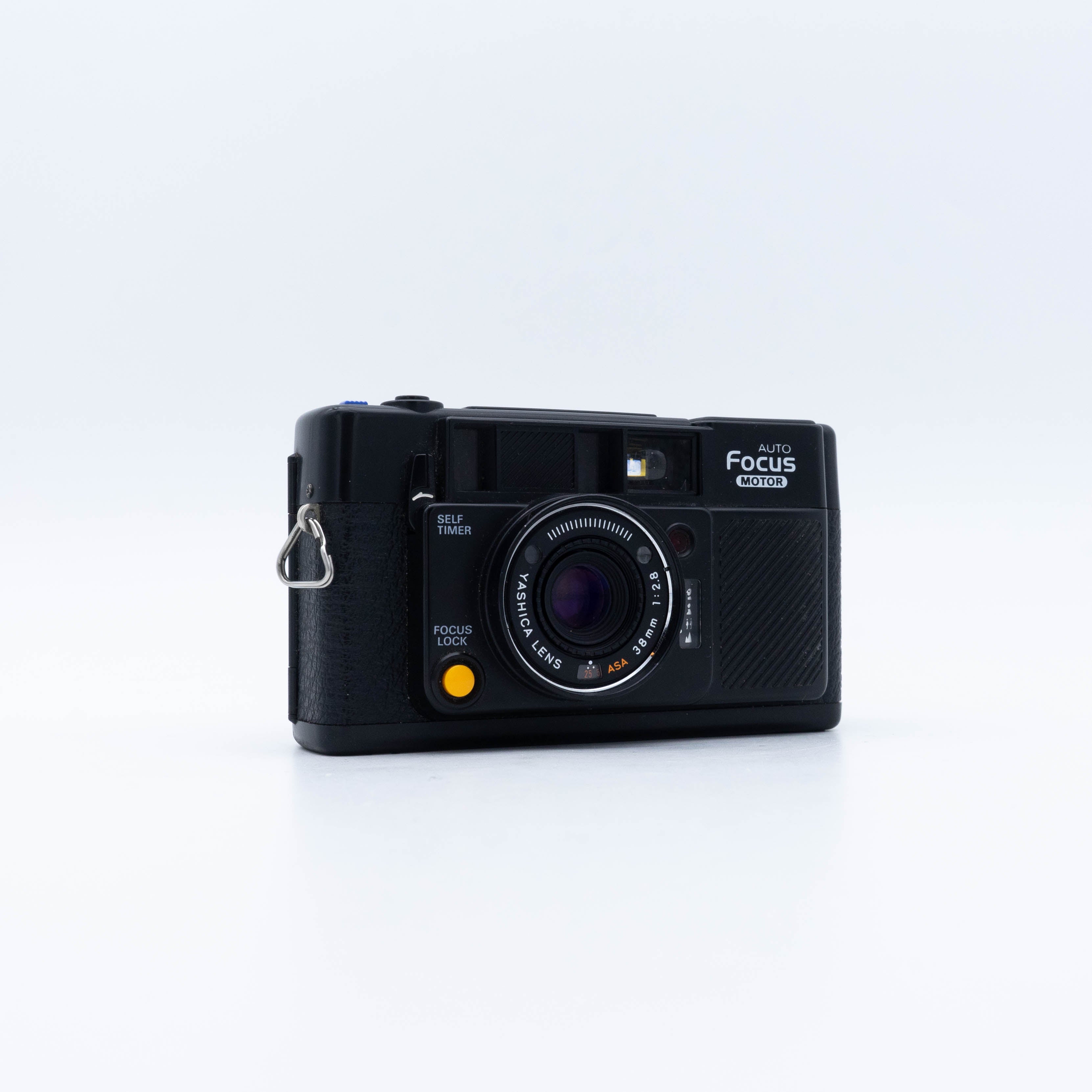 yashica-auto-kompaktkamera-point-and-shoot-38mm-f-2-8-autofokus image 3
