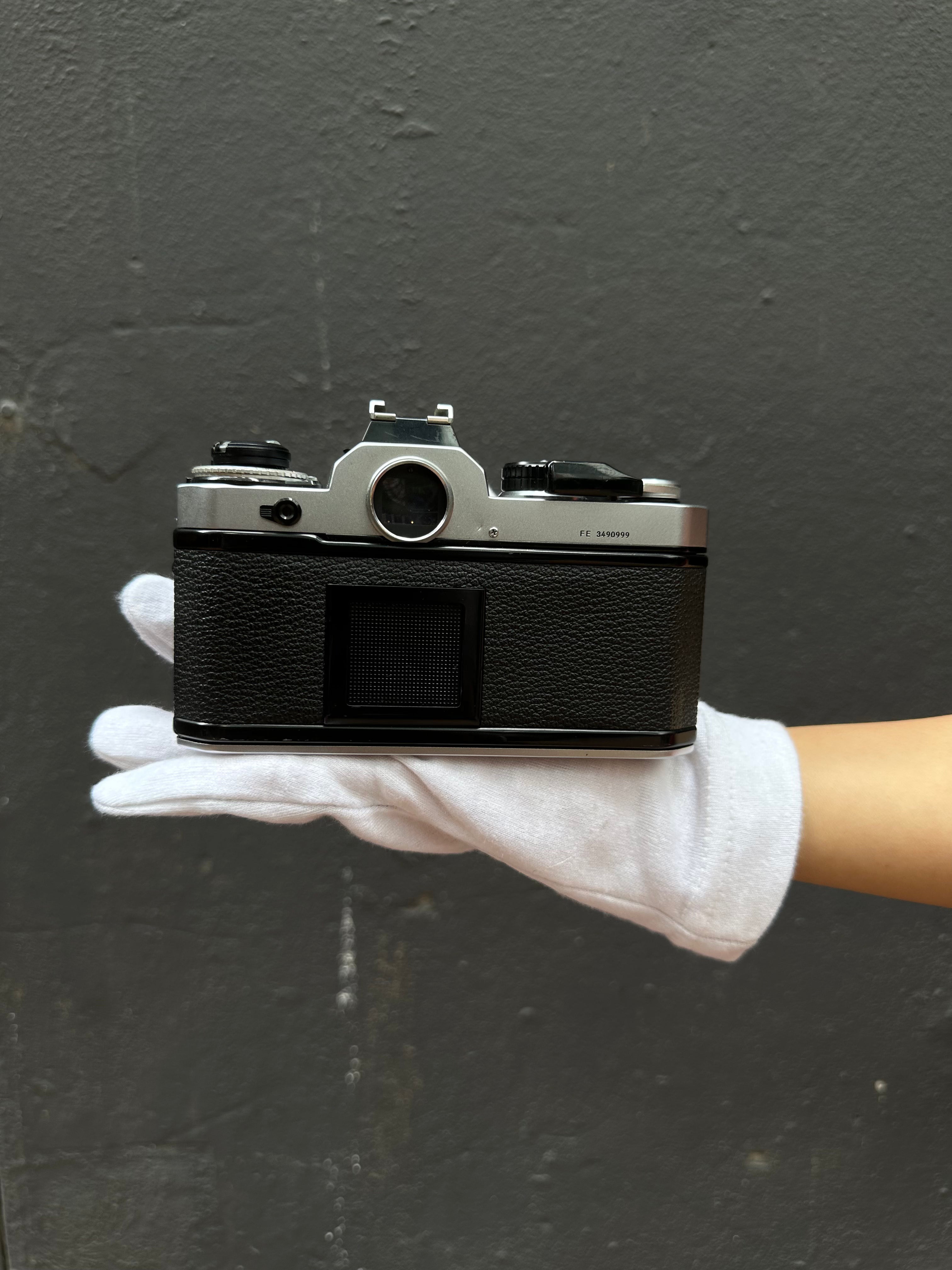 nikon-fe-spiegelreflexkamera-schwarz-mit-nikkor-28-85mm-zoom image 3
