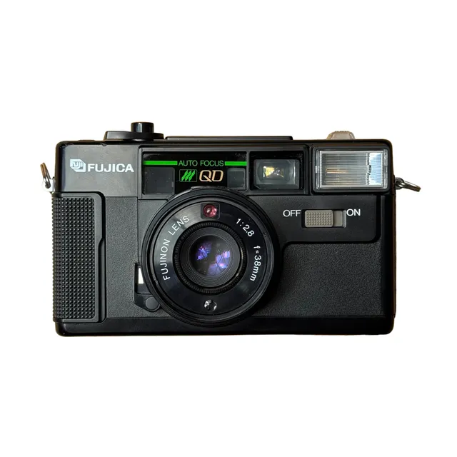 fujica-auto-7qd-kompaktkamera-35mm-38mm-f2-8-analog image 1
