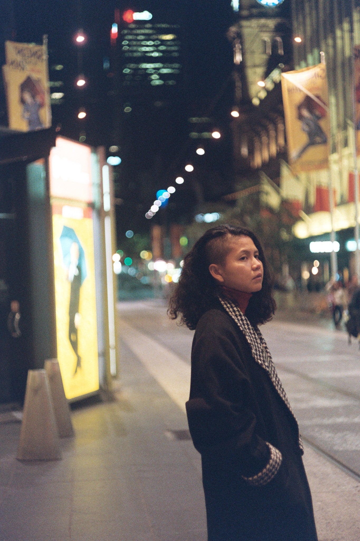 cinestill-800t-35mm-farbfilm-36-bilder-tungsten-iso-800 image 2