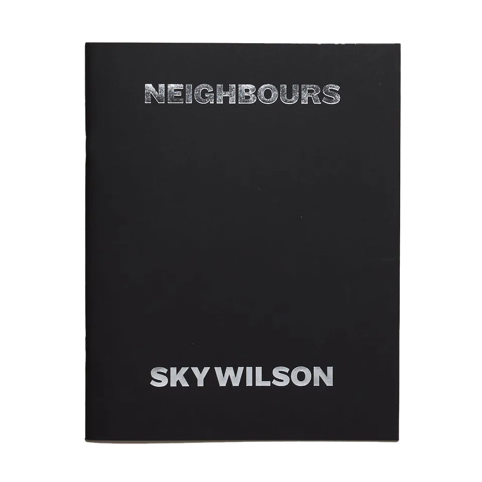 sky-wilson-vecinos-fotobuch-portr-t-softcover image 1