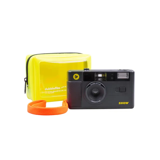 dubblefilm-show-analogkamera-35mm-schwarz-mit-blitz image 1