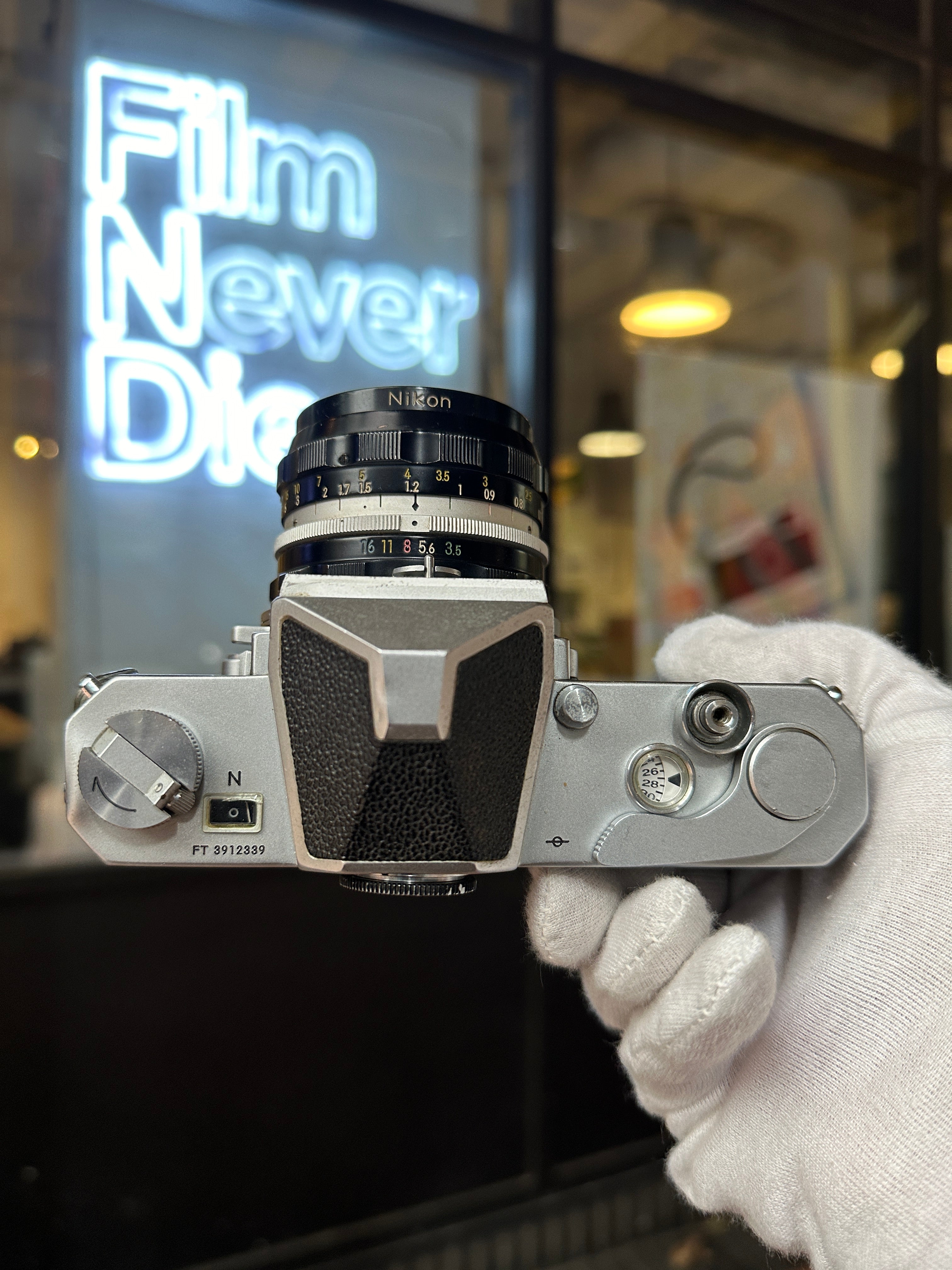nikon-nikomat-ft-spiegelreflexkamera-mit-nikkor-28mm-f-3-5 image 3
