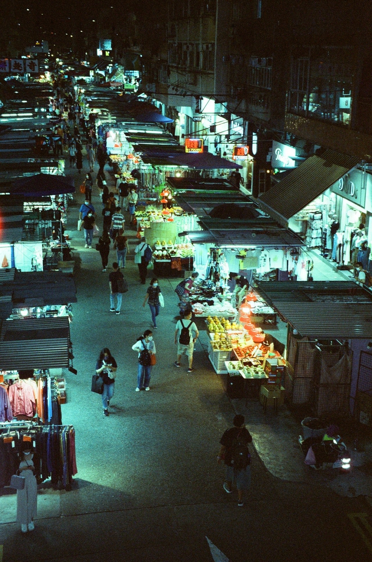 dubblefilm-cinema-800-35mm-farbfilm-36-cinefilm-nacht image 3