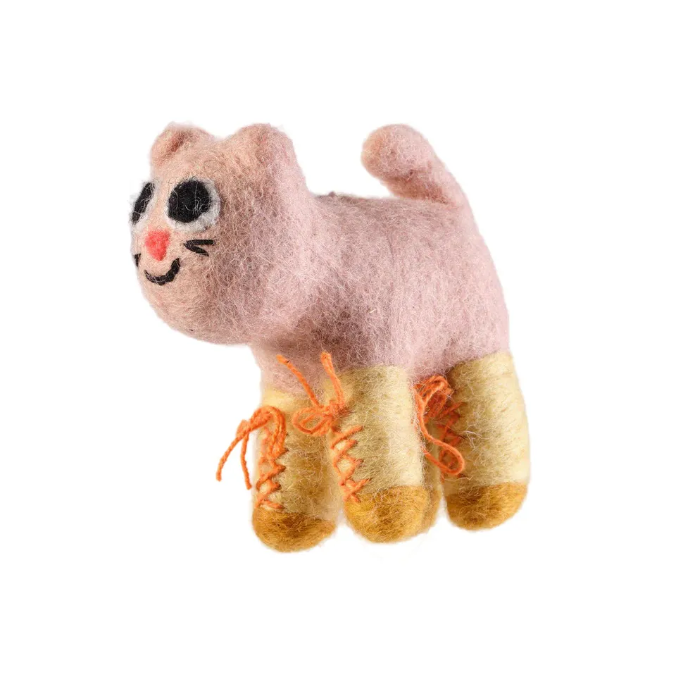 wrap-lucy-cat-anh-nger-filz-katze-mit-stiefeln image 1