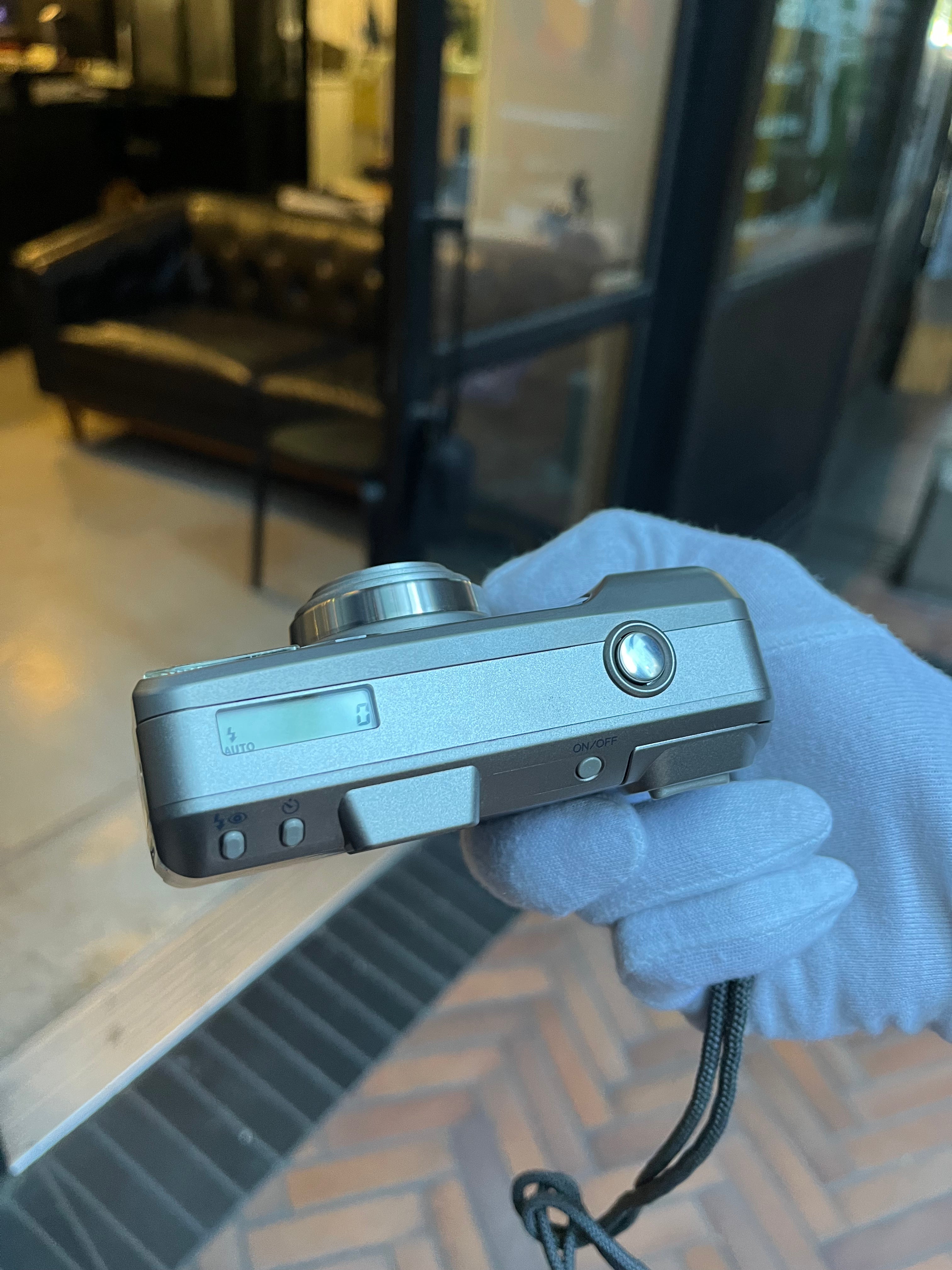 minolta-riva-zoom-130-kompaktkamera-titan-mit-blitz image 4