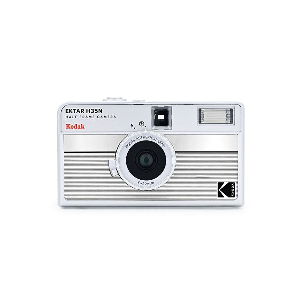 kodak-ektar-h35n-analogkamera-schwarz-halbformat-sterneffekt image 1
