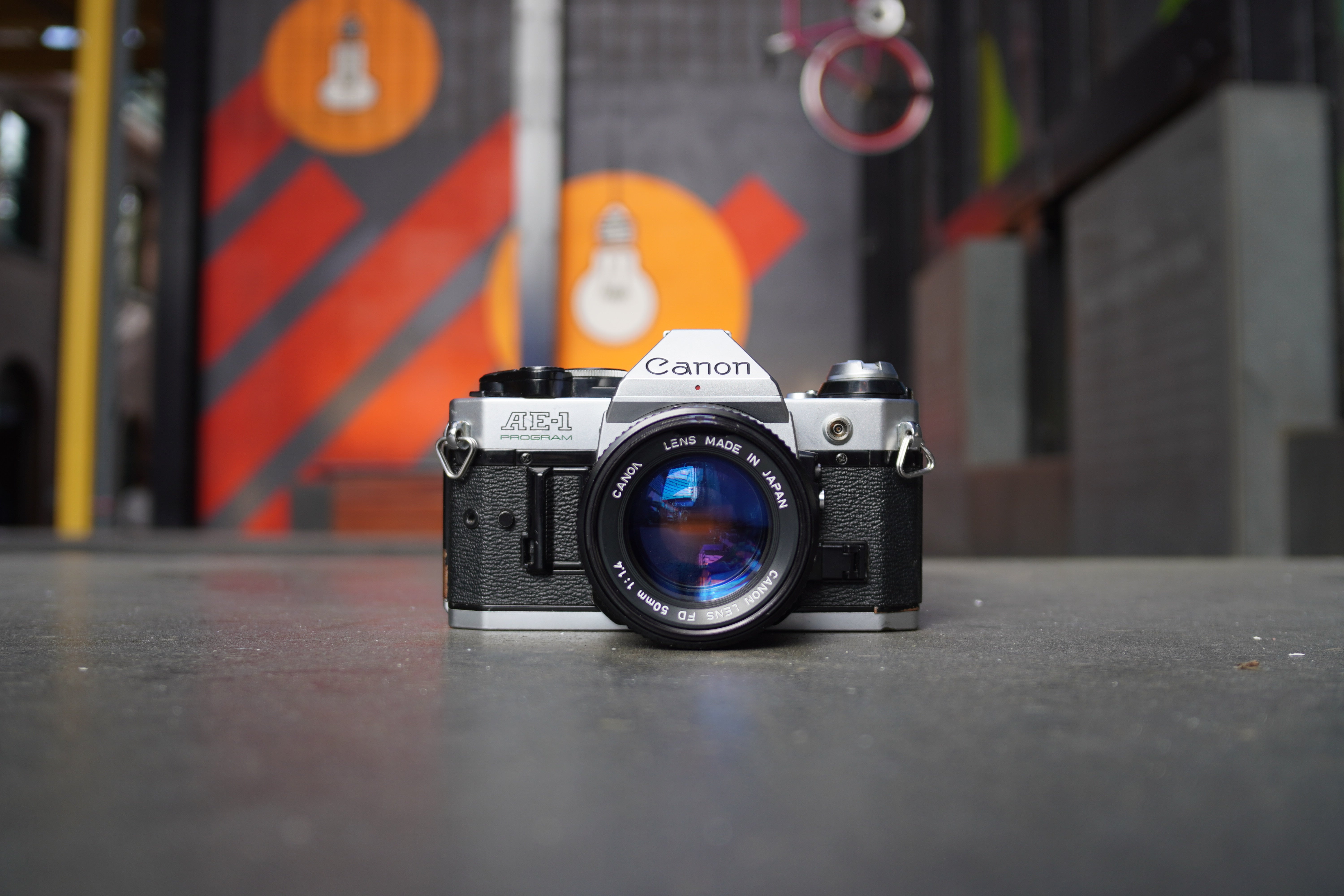 canon-ae-1-program-spiegelreflexkamera-fd-50mm-1-4 image 1