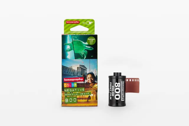 lomography-color-negative-800-35mm-farbfilm-36-aufn-3er-pack image 1