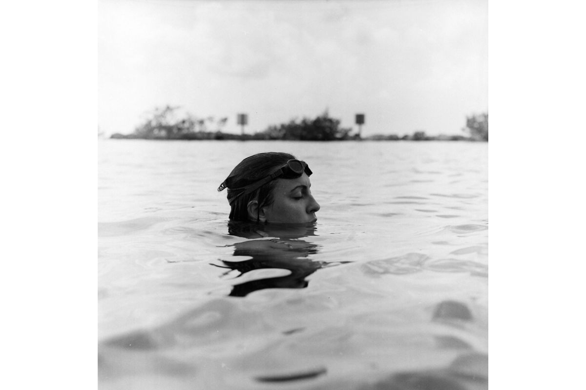 lomography-lady-grey-400-sw-rollfilm-120-3er-pack-iso-400 image 2