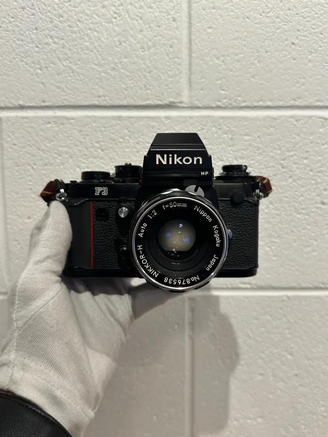 nikon-f3-spiegelreflexkamera-35mm-mit-nikkor-h-50mm-f-2 image 1