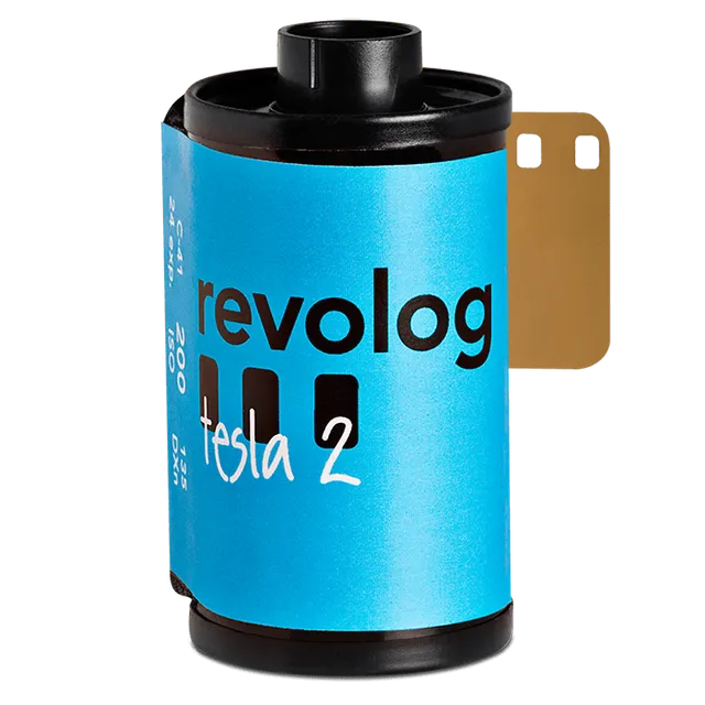 revolog-tesla-ii-35mm-farbfilm-36-bilder-iso-200-blitz image 1