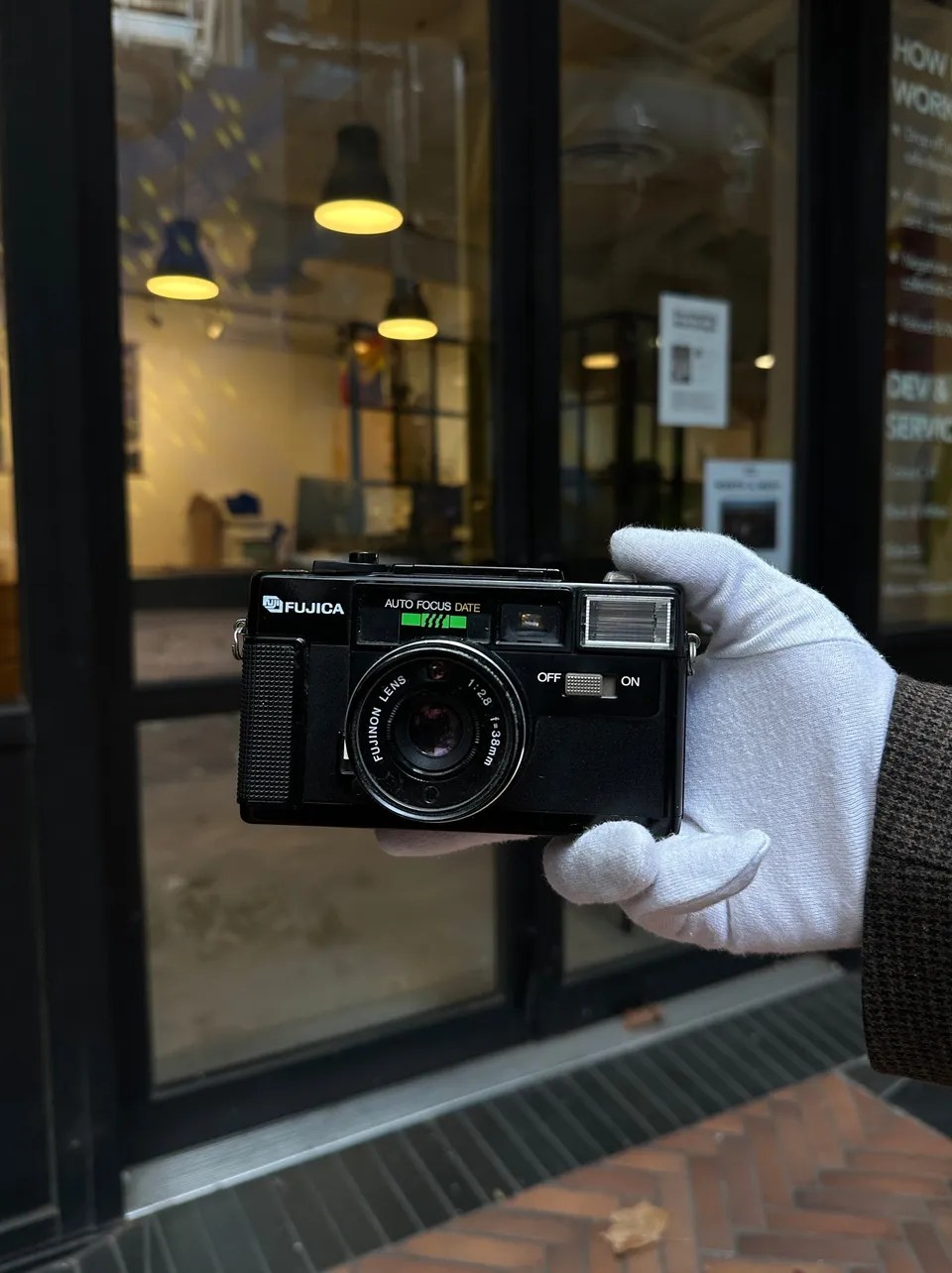 fujica-auto-7-date-kompaktkamera-35mm-38mm-f-2-8-autofokus image 1