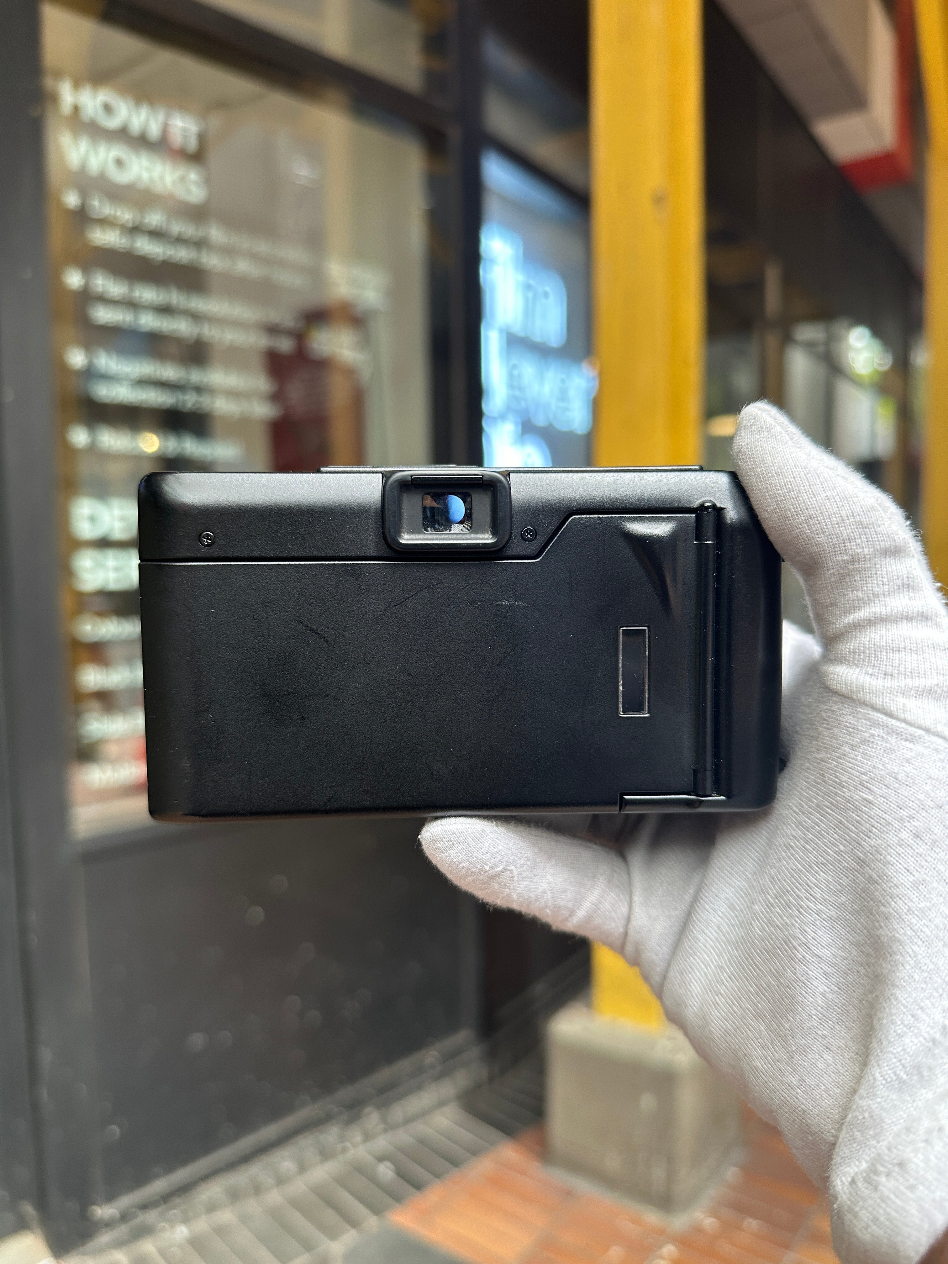 leica-af-c1-kompaktkamera-35mm-schwarz-analog image 3